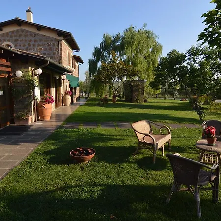 Agriturismo I Due Casali Farm stay *