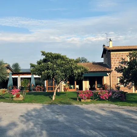 I Due Casali Séjour à la ferme Vetralla