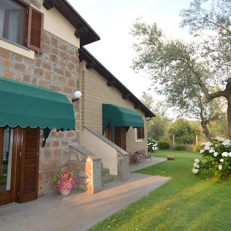 Agriturismo I Due Casali Farm stay *